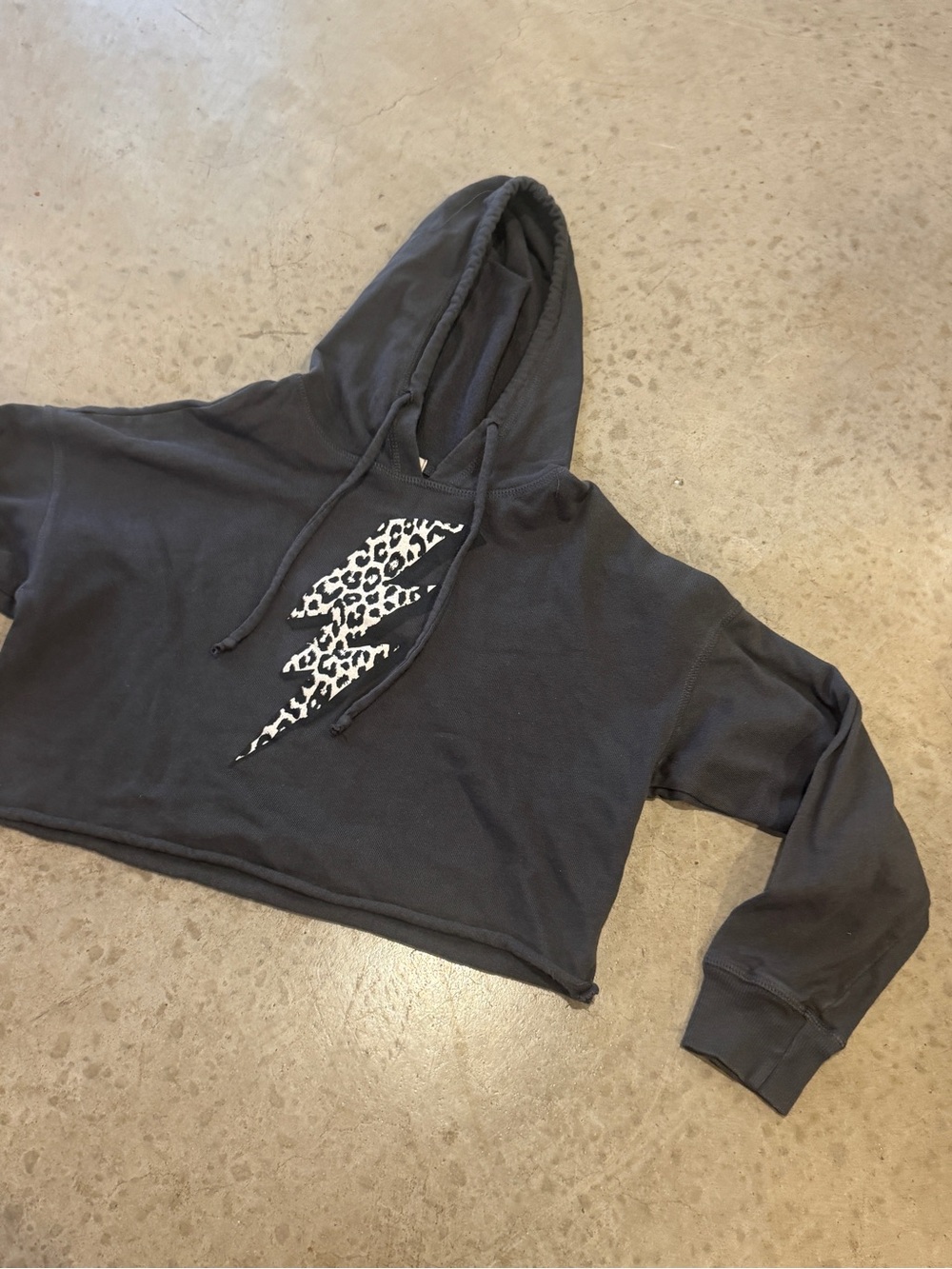 Black Cropped Hoodie with Leopard Lightning Graphic
